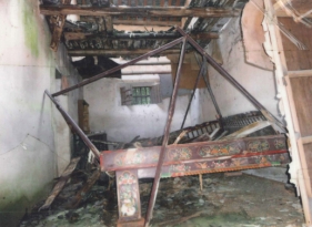 ���⣺���ϵ�Σ��